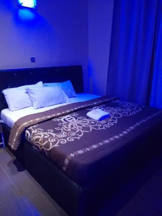 Hotel Adonai Ltd Benin City Dış mekan fotoğraf